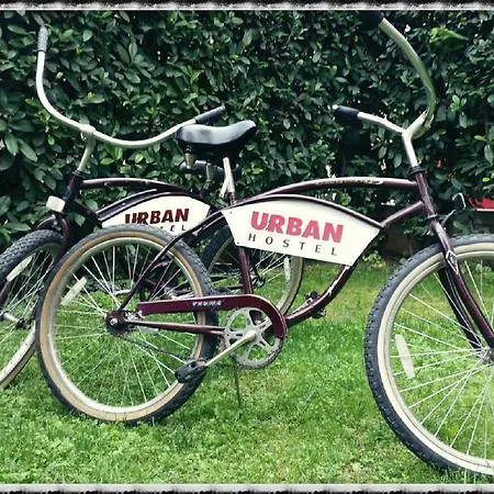 Hostel Urban &